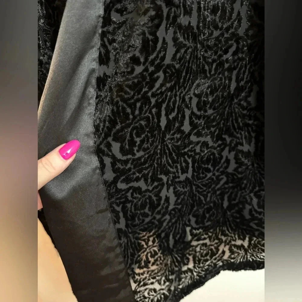 VTG Victoria’s Secret Black Lace Kimono Open Robe Coverup One Size Bohemian EUC - Picture 8 of 14